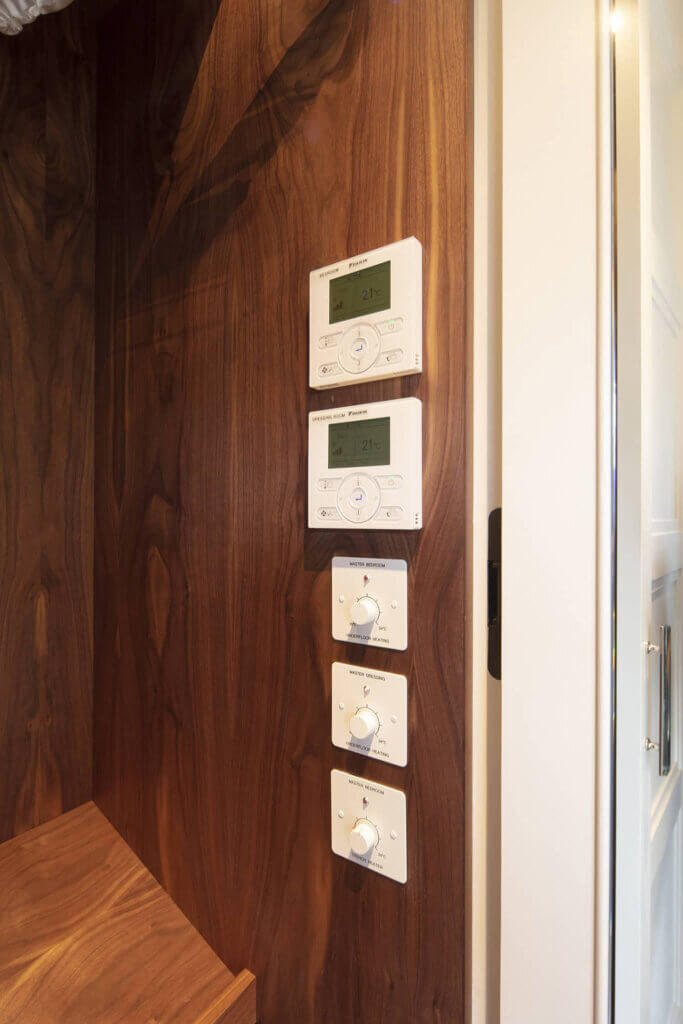 Home automation local wall controllers for residential air conditioning