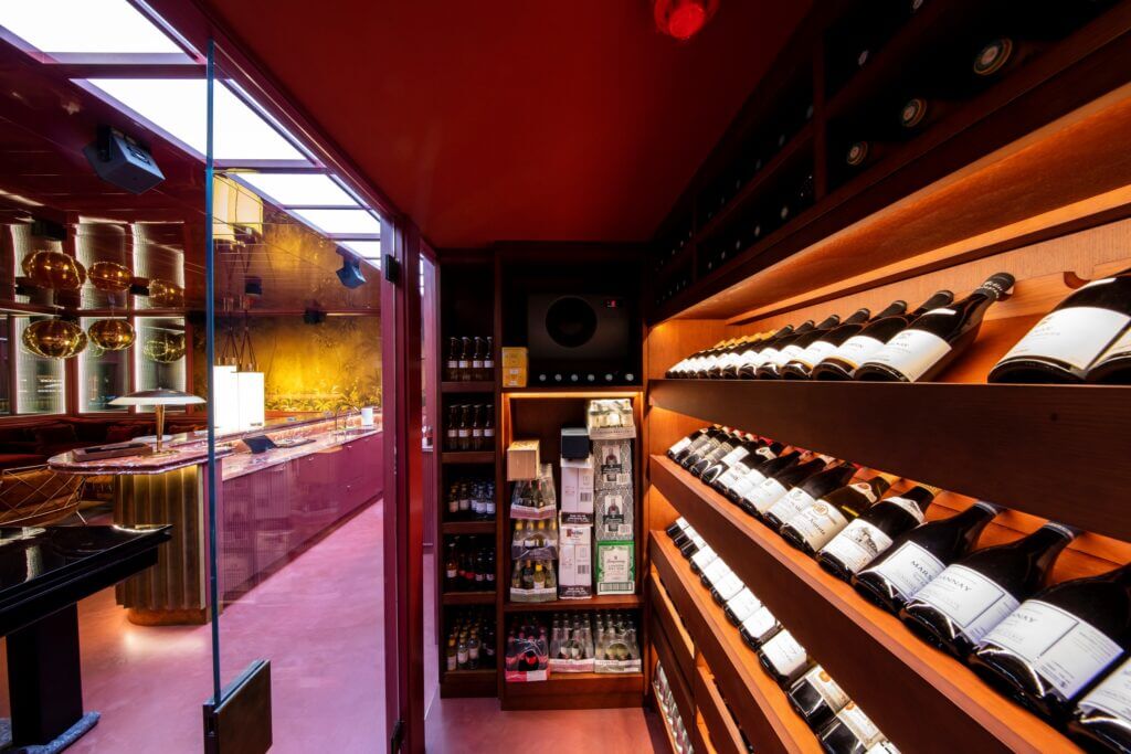 Luxury basement wine room ventilation